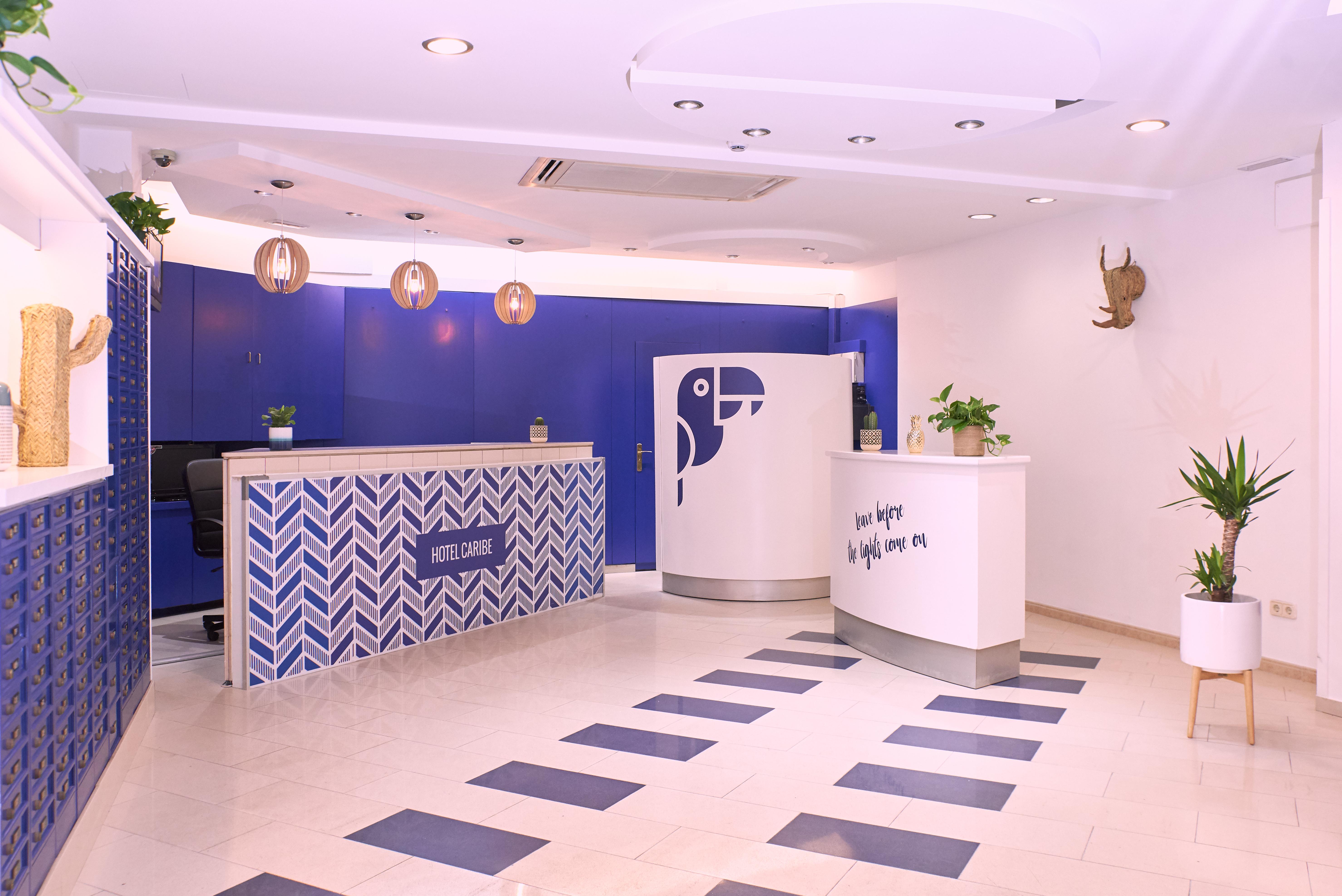Checkin Caribe - Youth Only - Solo Jóvenes Hotel 3*