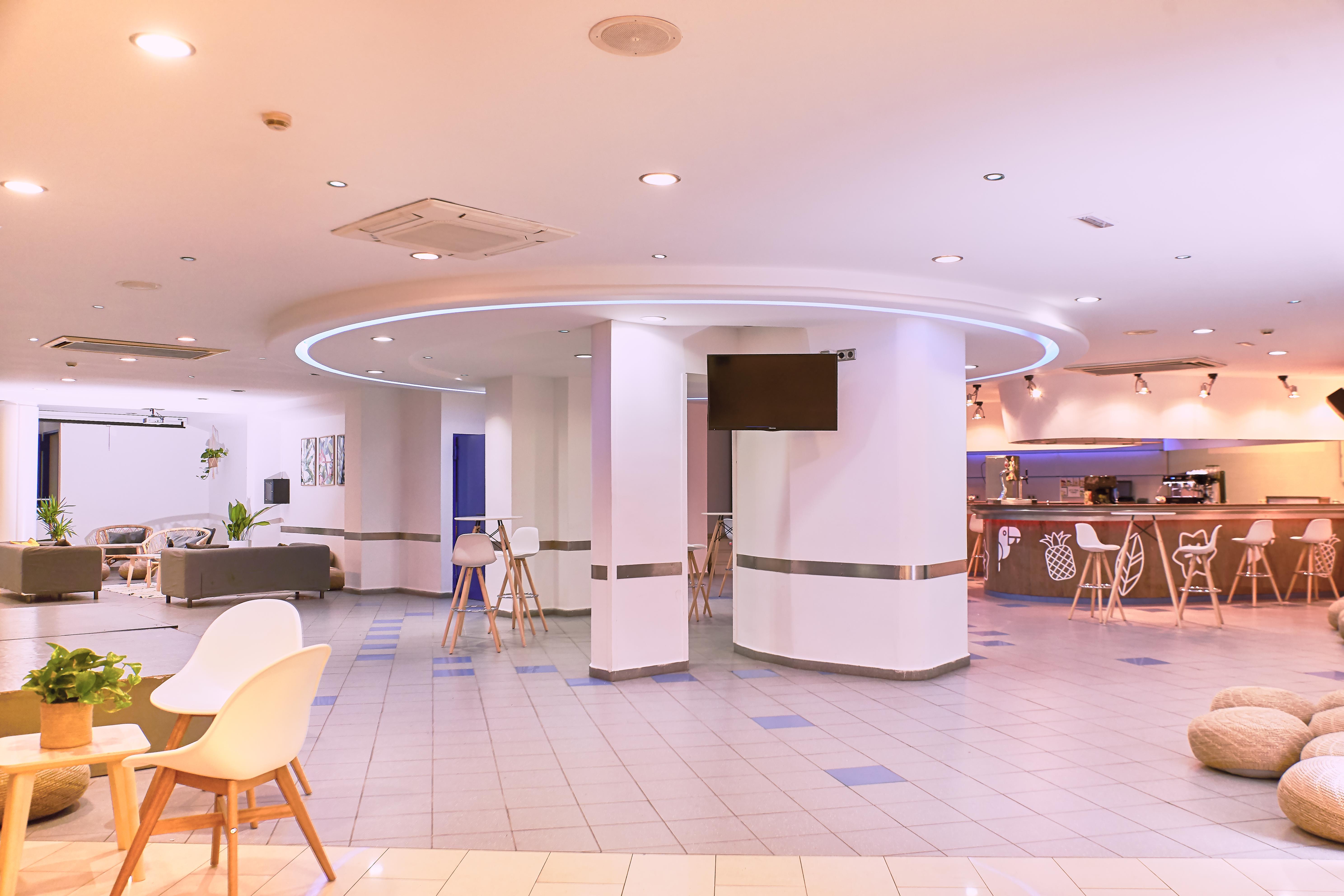 Hotel Checkin Caribe - Youth Only - Solo Jóvenes 3*